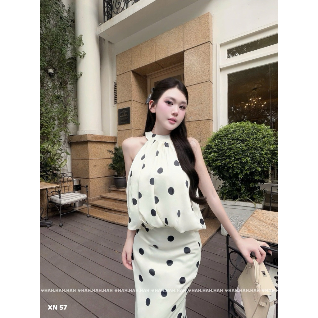 Set váy chấm bi cổ yếm dáng dài siu xinh tôn dáng