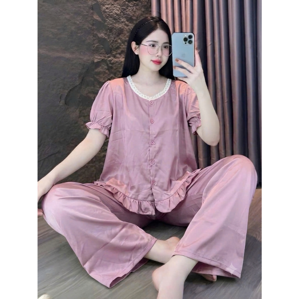 [55-80kg] Đồ Bộ Nữ Mặc Nhà Vải Lụa Latin Quần Dài Áo Cộc Tay Phối Bèo Cổ Ren Sang Trọng Pijama CD03
