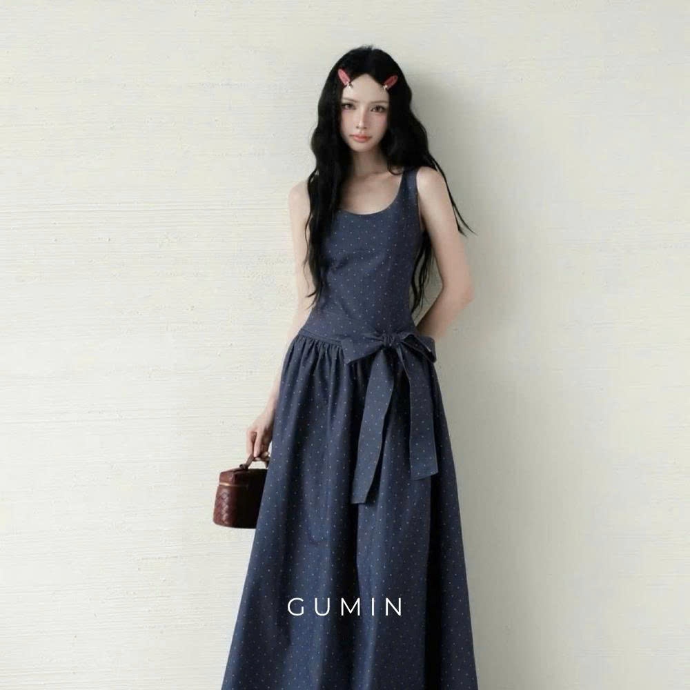 Váy bò chấm bi sát nách GUMIN thiết kế thắt nơ eo sang trọng, Đầm dài nữ vintage đi biển hẹn hò thanh lịch cao cấp