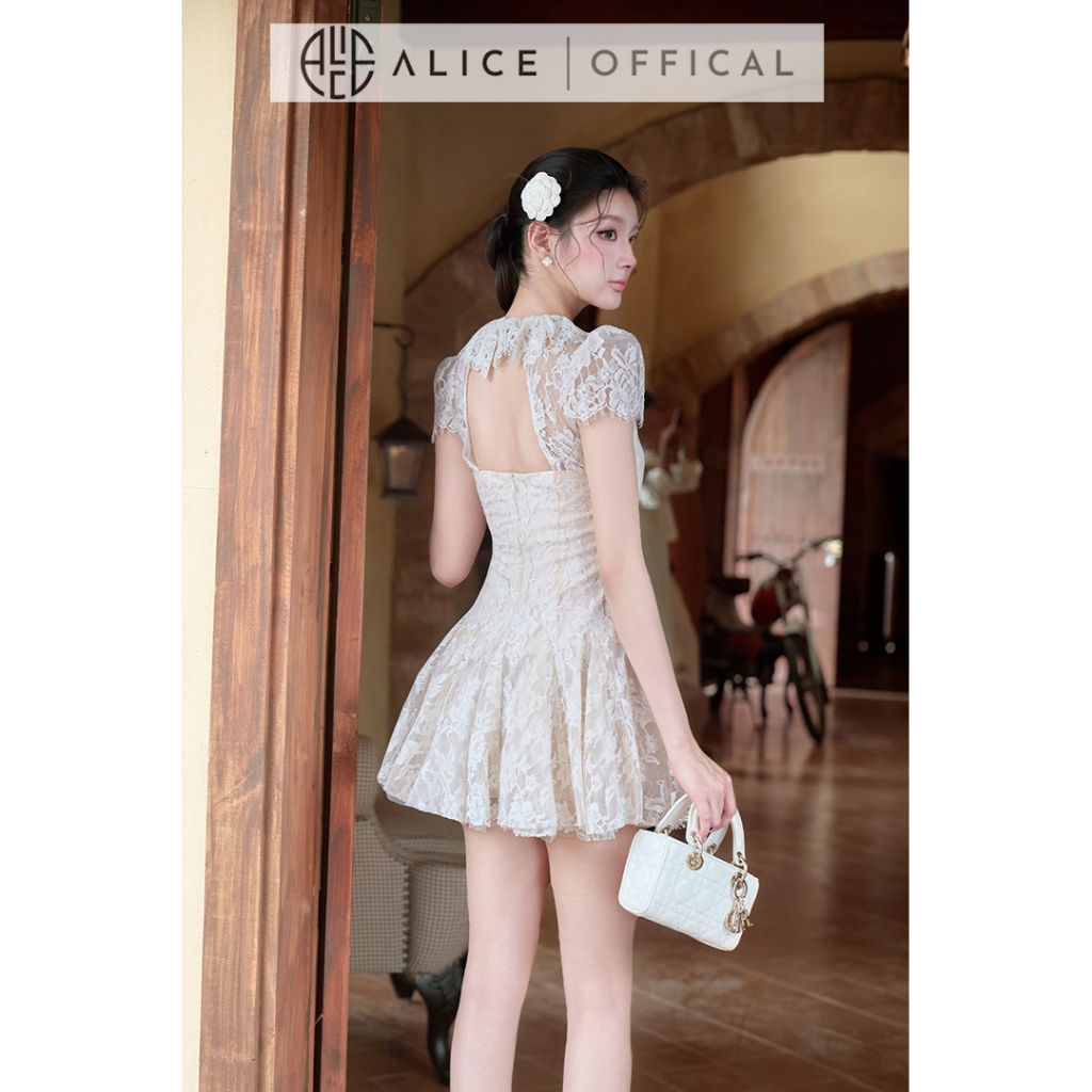 Váy Ren Hoa Dáng Xòe Alice Cao Cấp, Đầm Ngắn Xếp Ly Xòe Cộc Tay Cổ Phối Viển Chiết Eo V1477