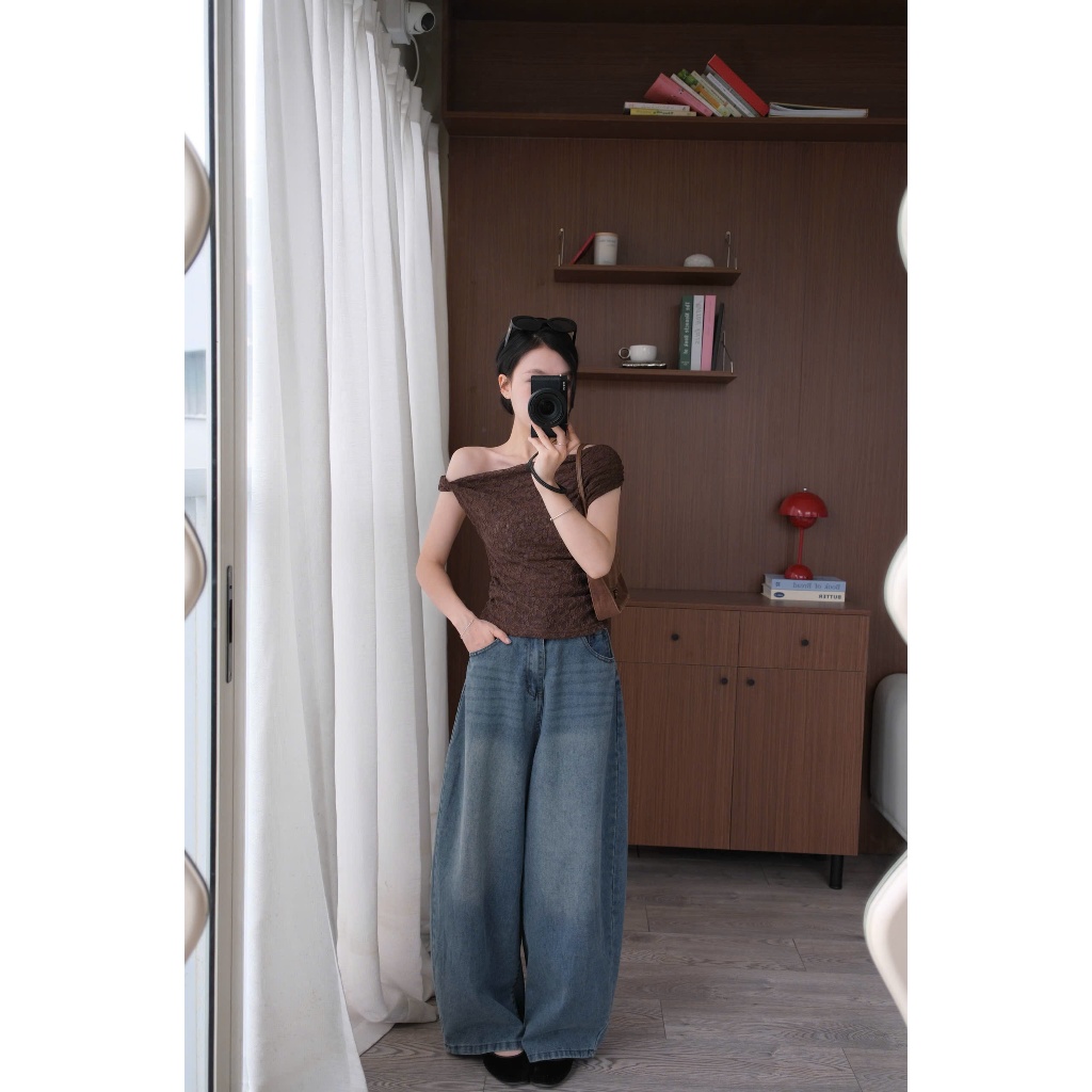 Bona Top (TSW) Áo ren hoạ tiết nhún eo lệch vai Nữ the.sweaterweather
