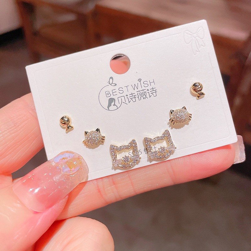 V.I.T Accessories | Set bông tai mèo đính đá 6 chiếc (1 màu)
