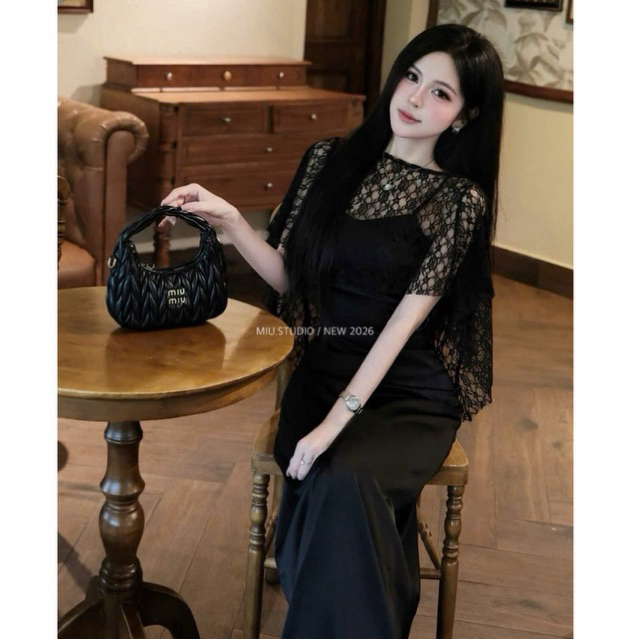 MIU.STUDIO • Đầm dự tiệc dáng dài phối choàng ren hoa cao cấp , Váy lụa 2 dây cup ngực kèm choàng cổ quý phái thanh lịch