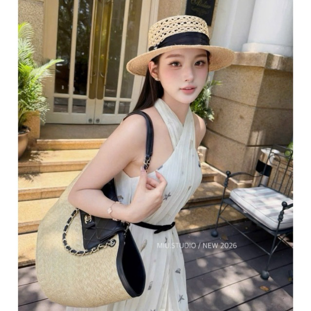 MIU.STUDIO •Đầm voan tơ in hoạ tiết sao nhí kèm đai thắt eo sang chảnh ,Váy thiết kế cổ yếm vạt chéo phối dập ly cao cấp