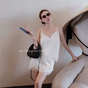 MIU.STUDIO •”Jasmi Set” Set Áo lụa 2 dây phối ren cổ V kèm chân váy A xoè nhẹ tôn dáng phong cách tiểu thư Hàn Quốc