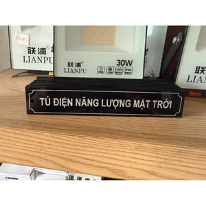 Tem tủ điện năng lượng mặt trời để sẵn 2 lỗ ốc