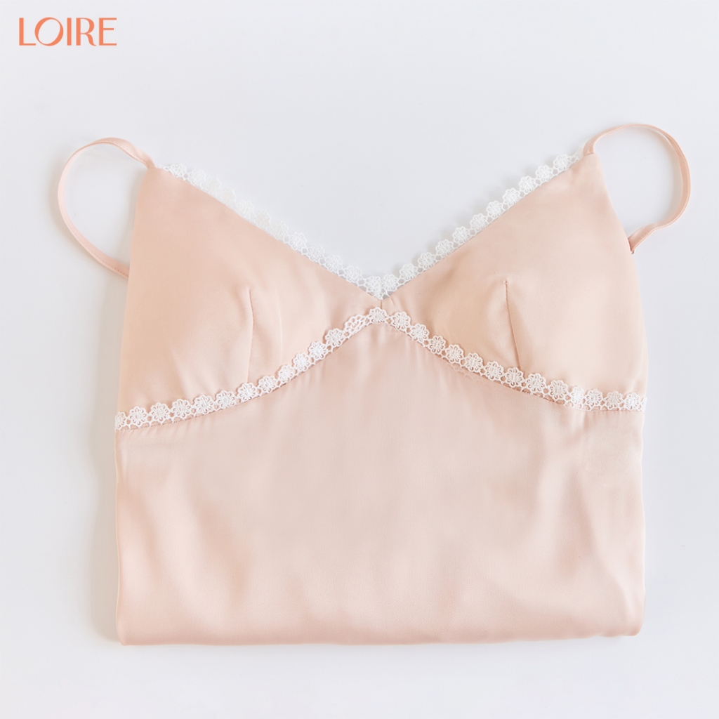 Váy Ngủ Loirechic FDMN260376 Có Mút Chất Lụa Mềm Mát Điểm Ren a Nhấn
