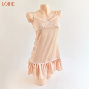 Váy Ngủ Loirechic FDMN260376 Có Mút Chất Lụa Mềm Mát Điểm Ren a Nhấn