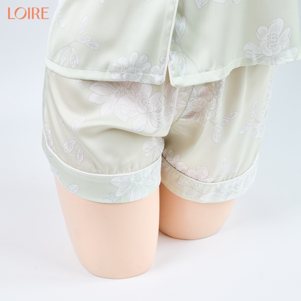 Bộ Mặc Nhà Loirechic FDMN260390 Chất Lụa Mềm Mát Họa Tiết Hoa Hồng