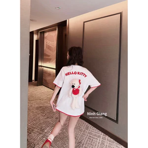 Áo phông 13DMZ hello kitty đính gấu bông viền đỏ