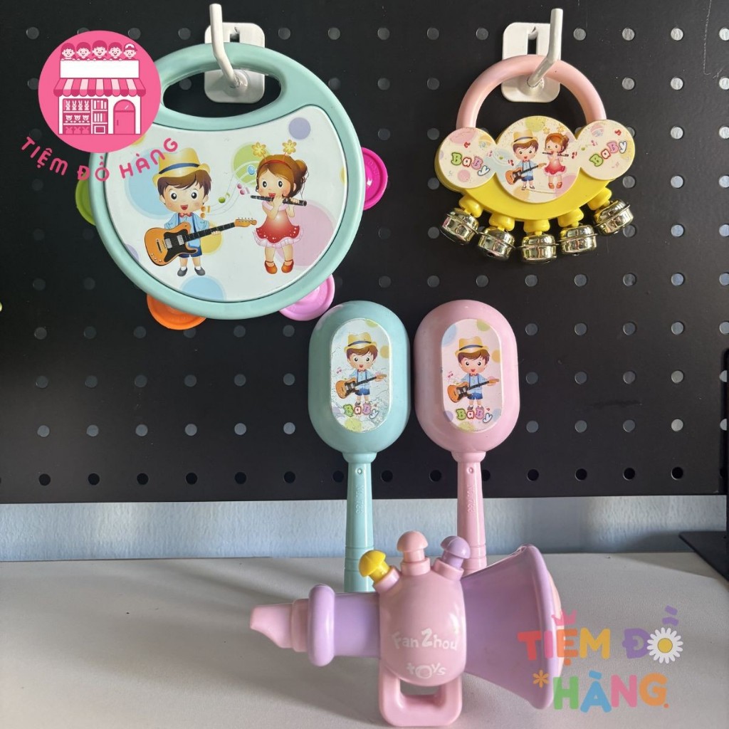 Bộ Đồ Chơi Xúc Xắc Lục Lạc 4 Món Nhiều Màu Sắc Cho Bé