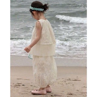[B&G] Sét bộ thêu hoa áo sát nách kèm quần dài bo chun cho bé gái đi biển đi chơi
