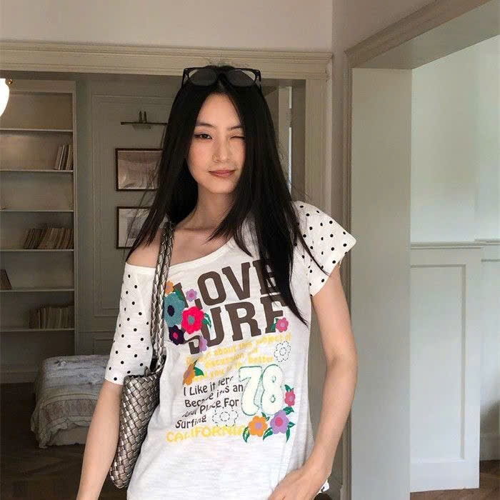 Áo baby tee thun ngắn tay phối chấm bi hoạ tiết hoa và chữ số 78 nổi ABBT068 - Tiktik