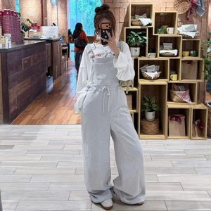 Quần Yếm Nỉ Chân Cua SSSA Form Unisex Không Xù Che Khuyết Điểm Tốt Dành Cho Nam Nữ SSSTORE.Aesthetic