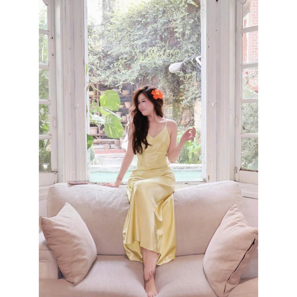 Đầm lụa satin dài hở lưng buộc dây dáng suông cao cấp đi biển dự tiệc LALIN DRESS