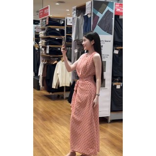 Váy voan sát nách cổ chữ v khoét sâu dáng dài họa tiết chấm bi phong cách vintage