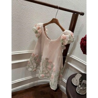 Đầm babydoll cổ rộng tay phồng ngắn đính hoa chất voan lưới