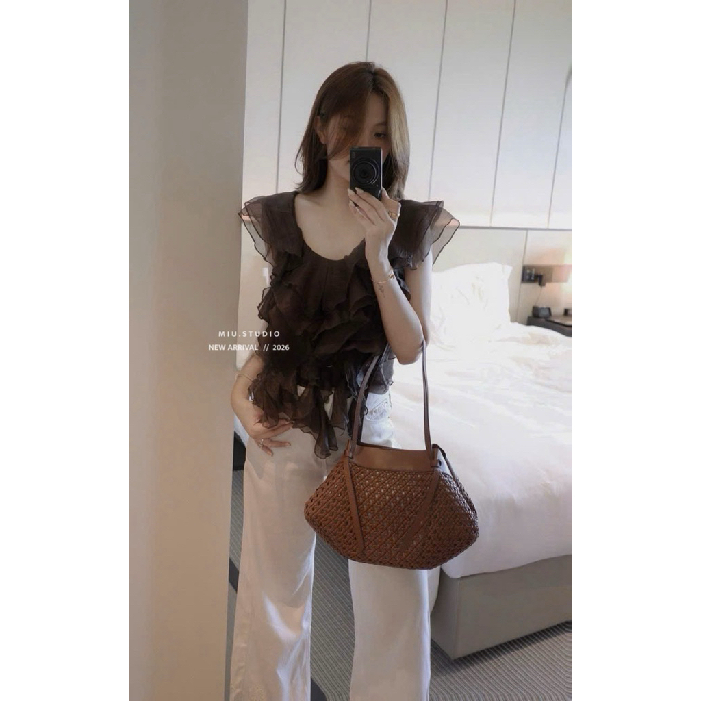 Áo voan tơ trễ vai cổ V phối bèo nhún tầng bồng bềnh sang chảnh, Áo kiểu nữ thiết kế dáng croptop 2 màu mix đồ cực xinh