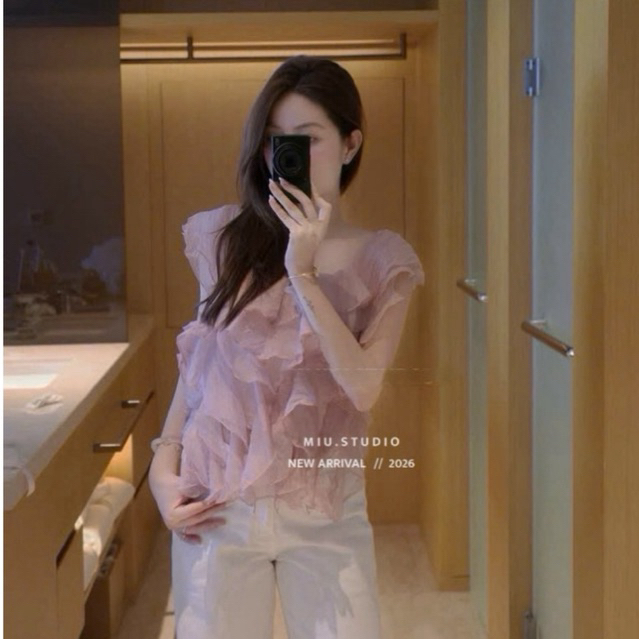 Áo voan tơ trễ vai cổ V phối bèo nhún tầng bồng bềnh sang chảnh, Áo kiểu nữ thiết kế dáng croptop 2 màu mix đồ cực xinh
