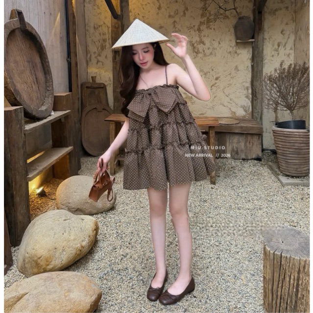 MIU.STUDIO• Váy 2 dây châm bi dáng babydoll xoè tầng phối nơ sang chảnh ,Đầm nữ bánh bèo dáng rộng phối bèo tầng cao cấp