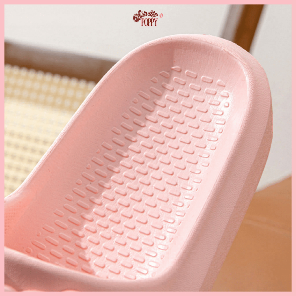 Dép Bánh Mì Thời Trang 2026, Dép Đế Gợn Sóng Chống Trơn Chống Trượt Tặng Sticker Gấu Dễ Thương