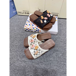 🍁🍁🍁Dép quai ngang bữ đế cao 4cm- Dép bánh mì siêu nhẹ, êm chân, chống trượt hottrend ( tặng charm xinh ngẫu nhiên)