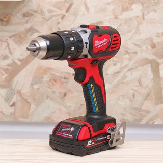 Máy khoan pin M18 BPD Milwaukee, máy khoan tường, khoan gỗ, khoan kim loại. Máy khoan 18V chính hãng