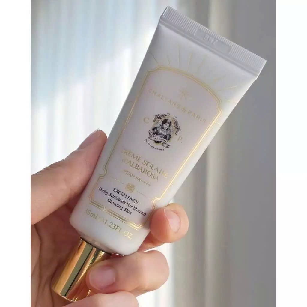 Q04_Kem chống nắng dưỡng ẩm nâng tông SKANSKIN Crème Solaire D'albarosa SPF50+PA++++ 35ml