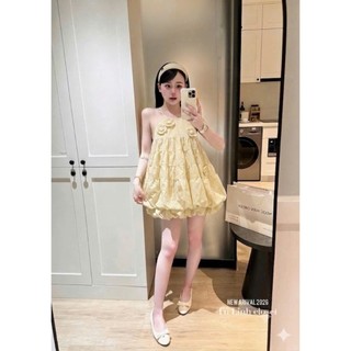 Set Bộ Đồ Nữ Gió Nhăn Áo Yếm Phồng Tầng 2 Lớp Đính 4 Hoa Nổi Mix Chân Váy Bí Dáng Ngắn