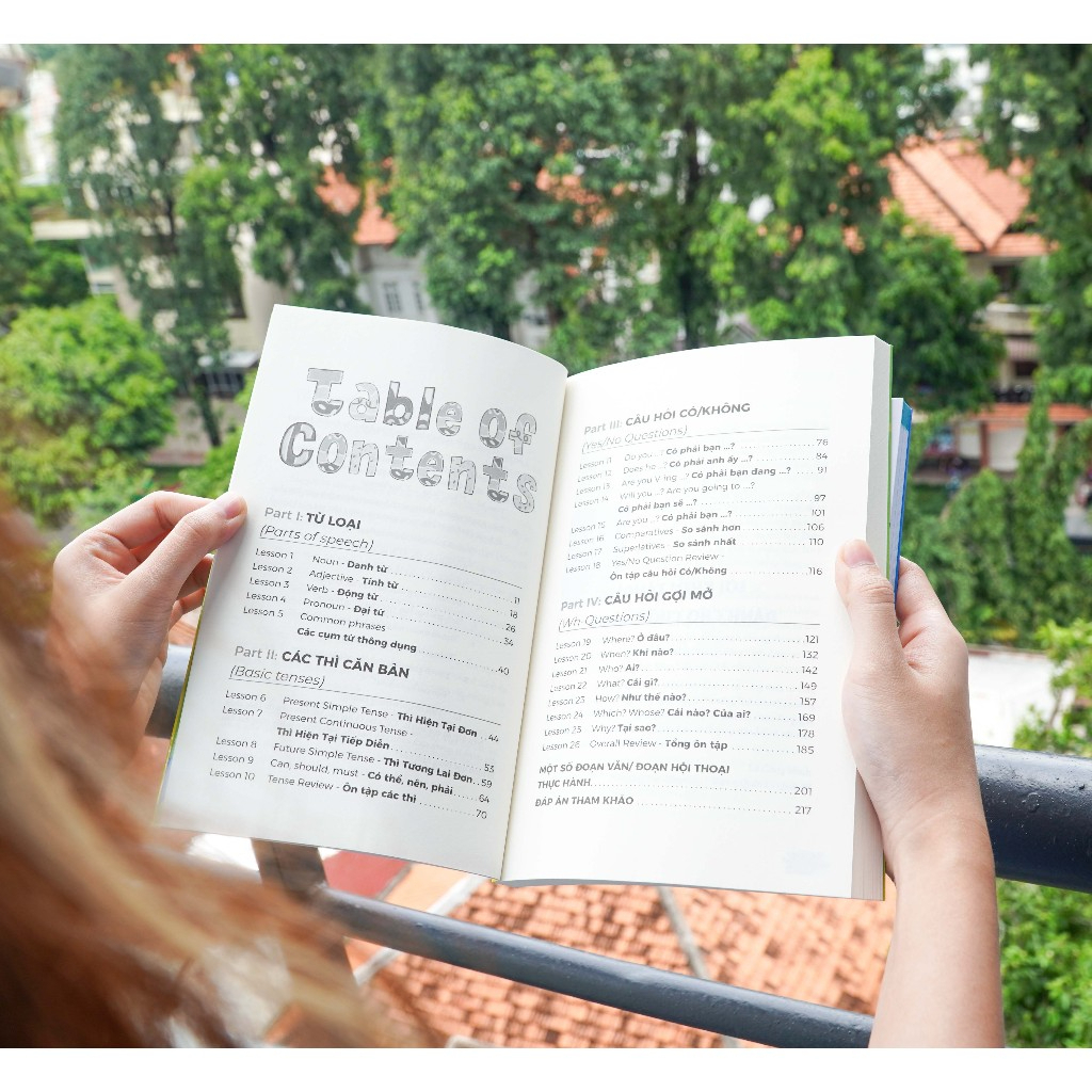Combo Sách Chinh Phục Tiếng Anh: Chém Tiếng Anh Không Cần Động Não + Lộ Trình Học Tiếng Anh Mất Gốc