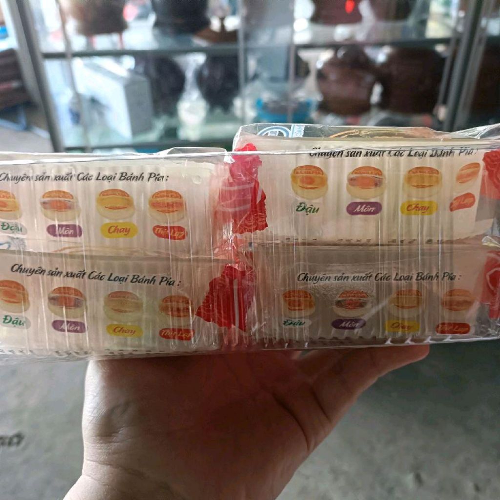 ( như hình ) Bánh pía chay  Đất Phương Nam ( Hải Sơn ) 400g - đặc sản Sóc Trăng