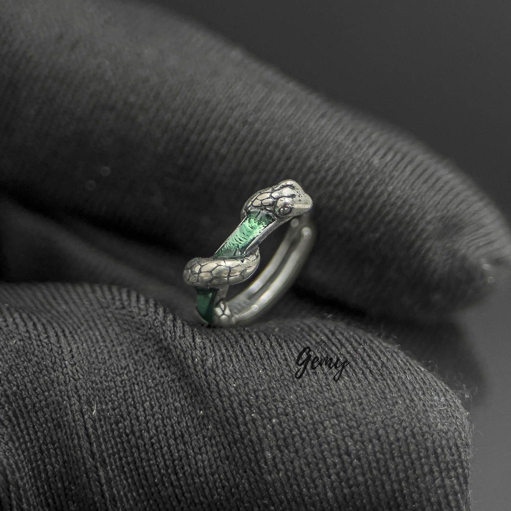 Khuyên tai tròn nam bạc 925 Green Snake thiết kế rắn ôm đá xanh cực chất (1 chiếc) KN136 | GEMY SILVER
