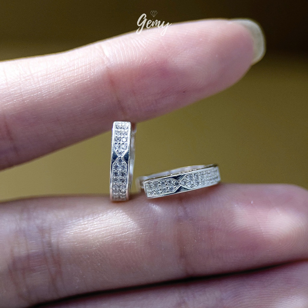 Khuyên tai tròn nam bạc 925 Timeless đính đá khắc số La Mã cực chất(1 chiếc) | GEMY SILVER KN124