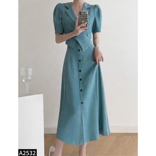 Set áo cổ vest vạt lệch phối chân váy đính cúc vải xước lạnh A2532