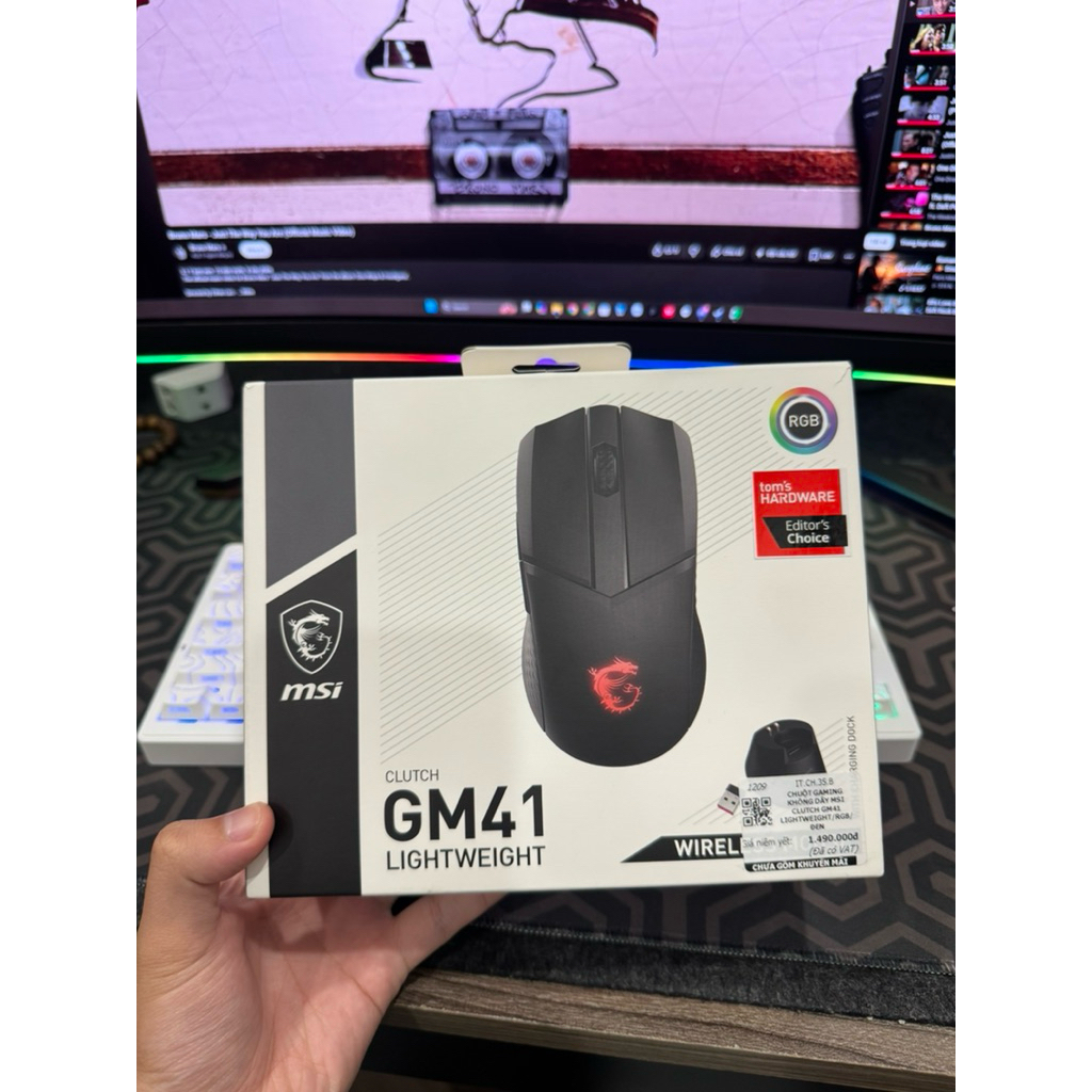 Chuột msi gm41 clutch lightweight wireless 2nd ( đã qua sử dụng )