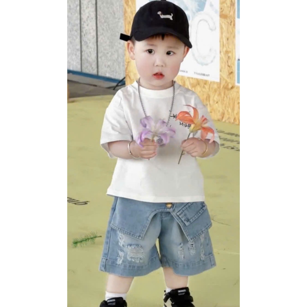 Set Bộ Bé Trai Cá Tính – Áo Thun(vải cottong) và Quần Short Jean Ống Rộng,(từ10 đên 30kg,(từ 1 đên 12 tuôi)