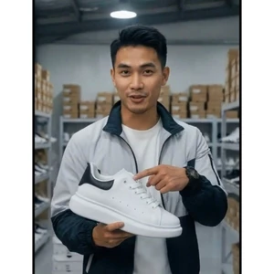99K [Size 36-44] - Fullbox Giày thể thao Cặp đôi, Nam, Nữ màu trắng, phong cách trẻ trung, năng động, dễ Mix đồ.