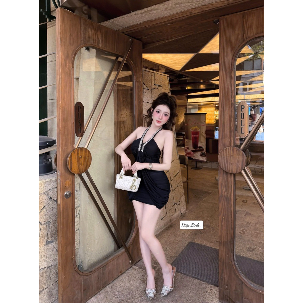 Body lưới đá ngực Sm