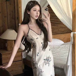 Váy Lụa Hoa Ngủ Hai Dây
