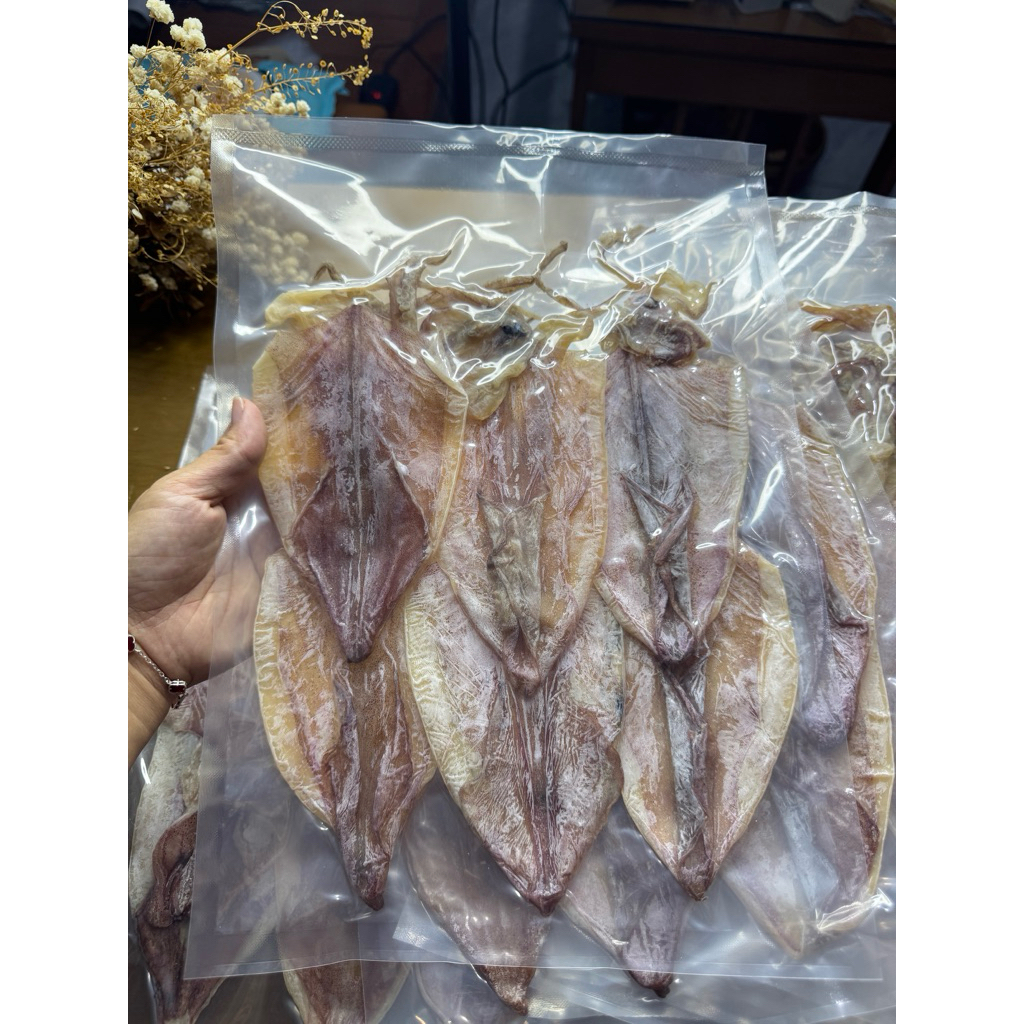 Mực câu loại 1 Size 25con/kg | 1 túi 6 con (to, ngon, dày cơm)
