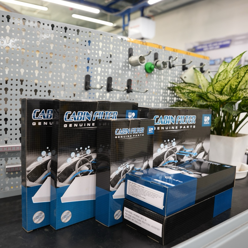 Lọc gió điều hòa dùng cho KIA FORTE 2008-2013; CARENS; RIO 1.4L 2011-2017; SOLUTO 2018; HYUNDAI ACCENT 1.4L 2010-2017