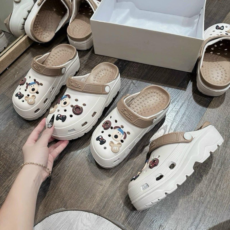 Sục Bánh Mì Cao 5cm, Sục Quai Hậu Chống Trơn Trượt Đế Cao Tôn Dáng Trẻ Trung Tặng Kèm Sticker Dễ Thương