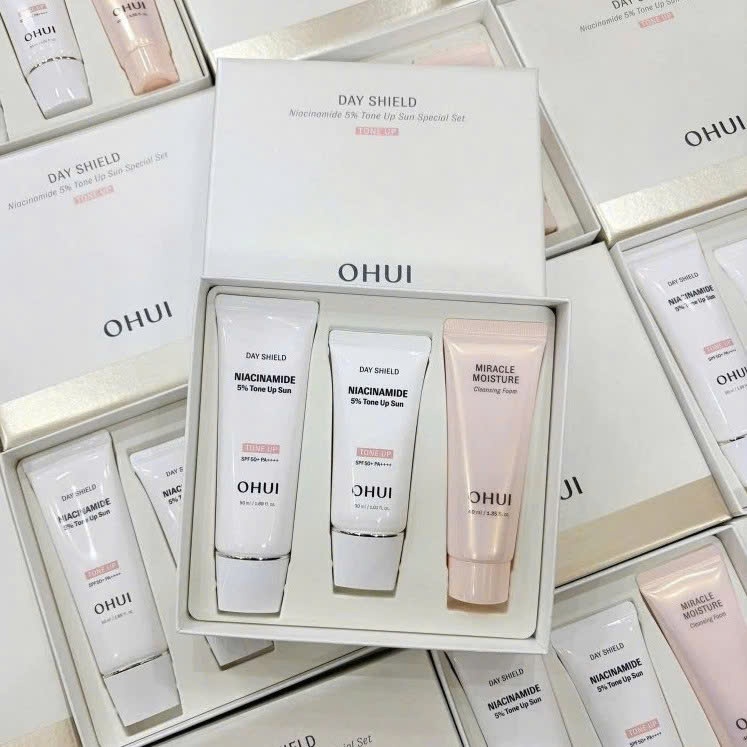 V108_Set kem chống nắng nâng tone Ohui Day Shield Niacinamide 5% Tone Up