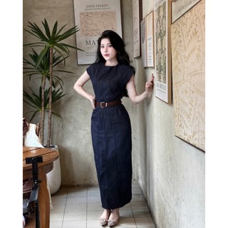 Đầm jean maxi sát nách cổ tròn thắt eo dang suông trơn màu xanh