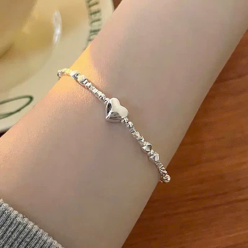 Vòng tay bạc hình trái tim thời trang