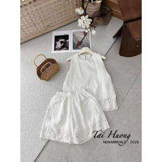 PHẠM THUỲ SHOP: SET BỘ ÁO SÁT NÁCH MIX QUẦN SHORT HOẠ TIẾT ĐỤC LỖ