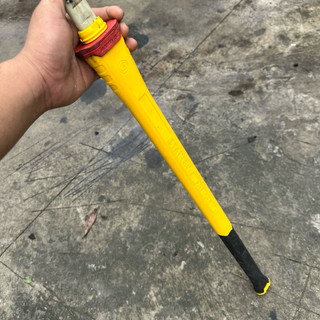 Cán Búa Mỹ 90cm Sợi Thủy Tinh Bọc Cao Su Chống Trượt Siêu Bền