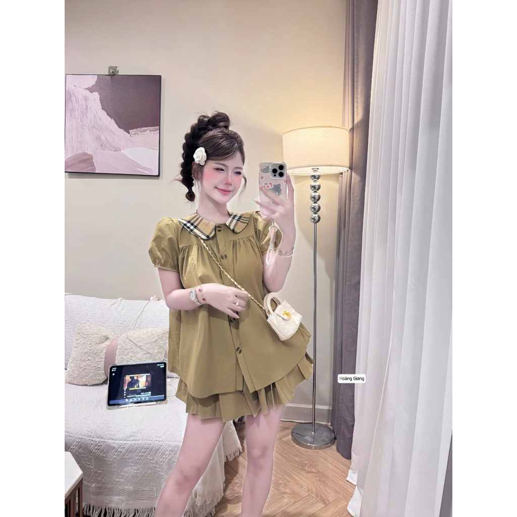 Set áo thô phối kẻ mix chân váy xếp ly xoè
