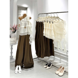 SEP House - Set tơ gân lệch vai bèo tầng thêu tua rua phối quần kaki nâu dài ống rộng trendy ,thanh lịch - Ảnh thật