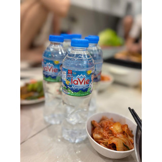 Thùng 24 Chai Nước Khoáng Thiên Nhiên La Vie 500ml - nguyên bản